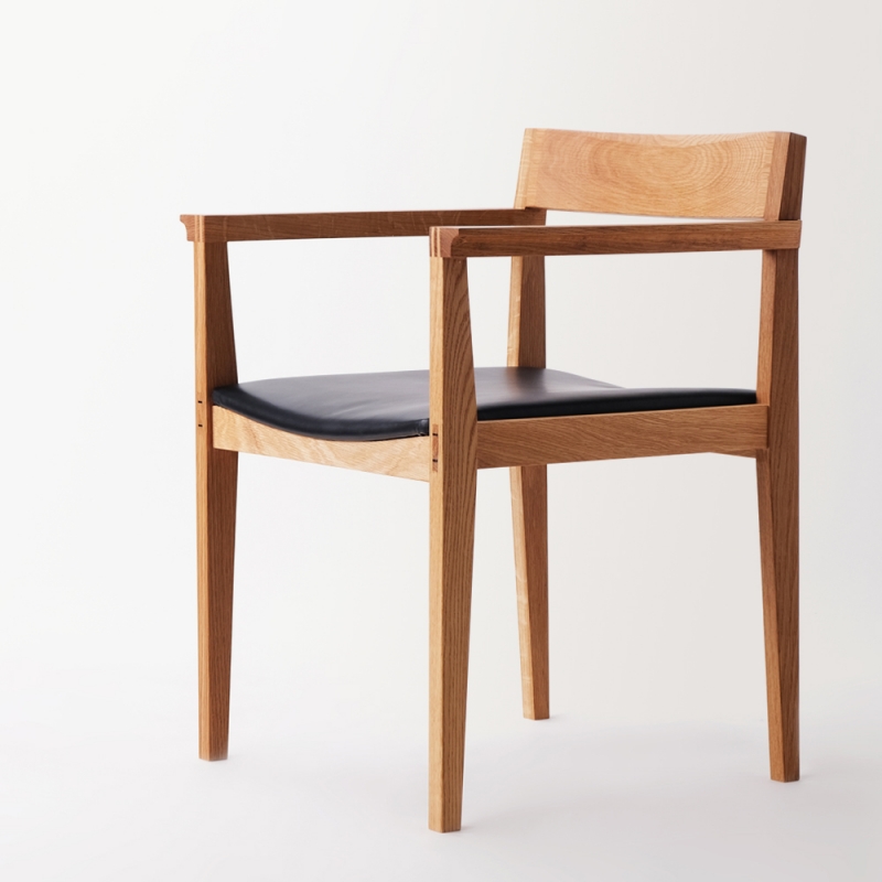 urbanworks arm chair - whiteoak, cherry
